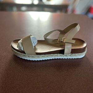 SHEIN Tan Platform Sandals with Adjustable Ankle Strap